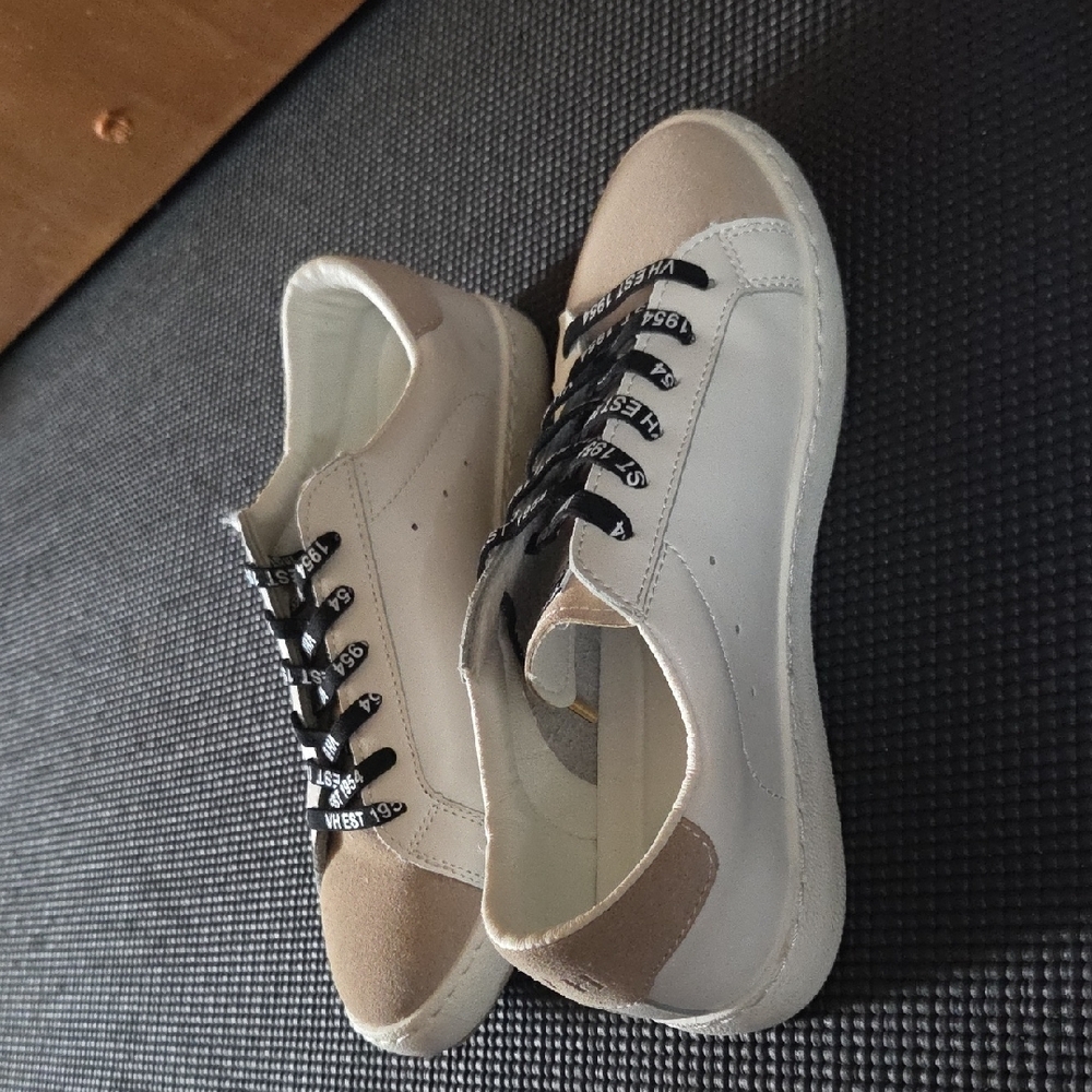 Vintage Havana Women's White and Brown Star Sneakers - Picture 5 of 10